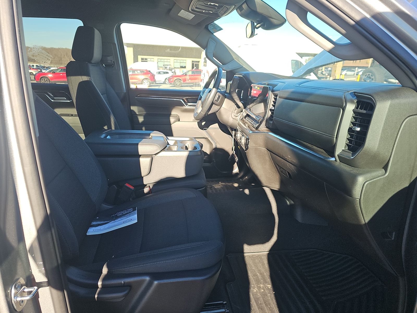 2023 Chevrolet Silverado 1500 LT AWD