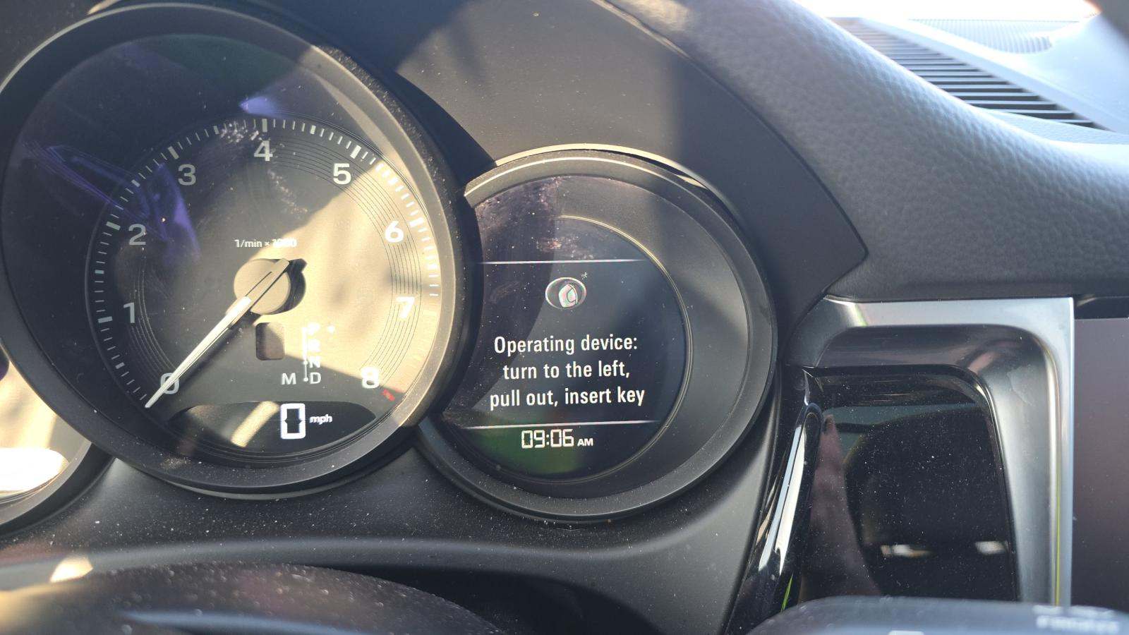 2024 Porsche Macan Base AWD