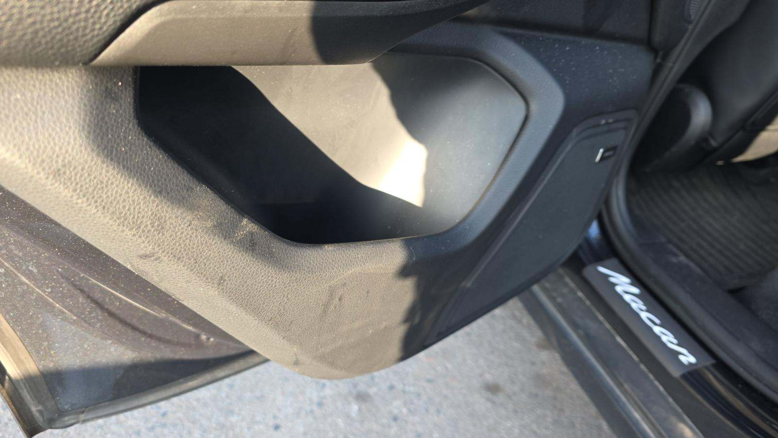 2024 Porsche Macan Base AWD