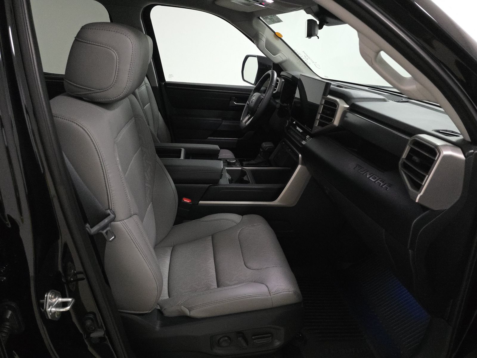 2024 Toyota Tundra SR5 AWD