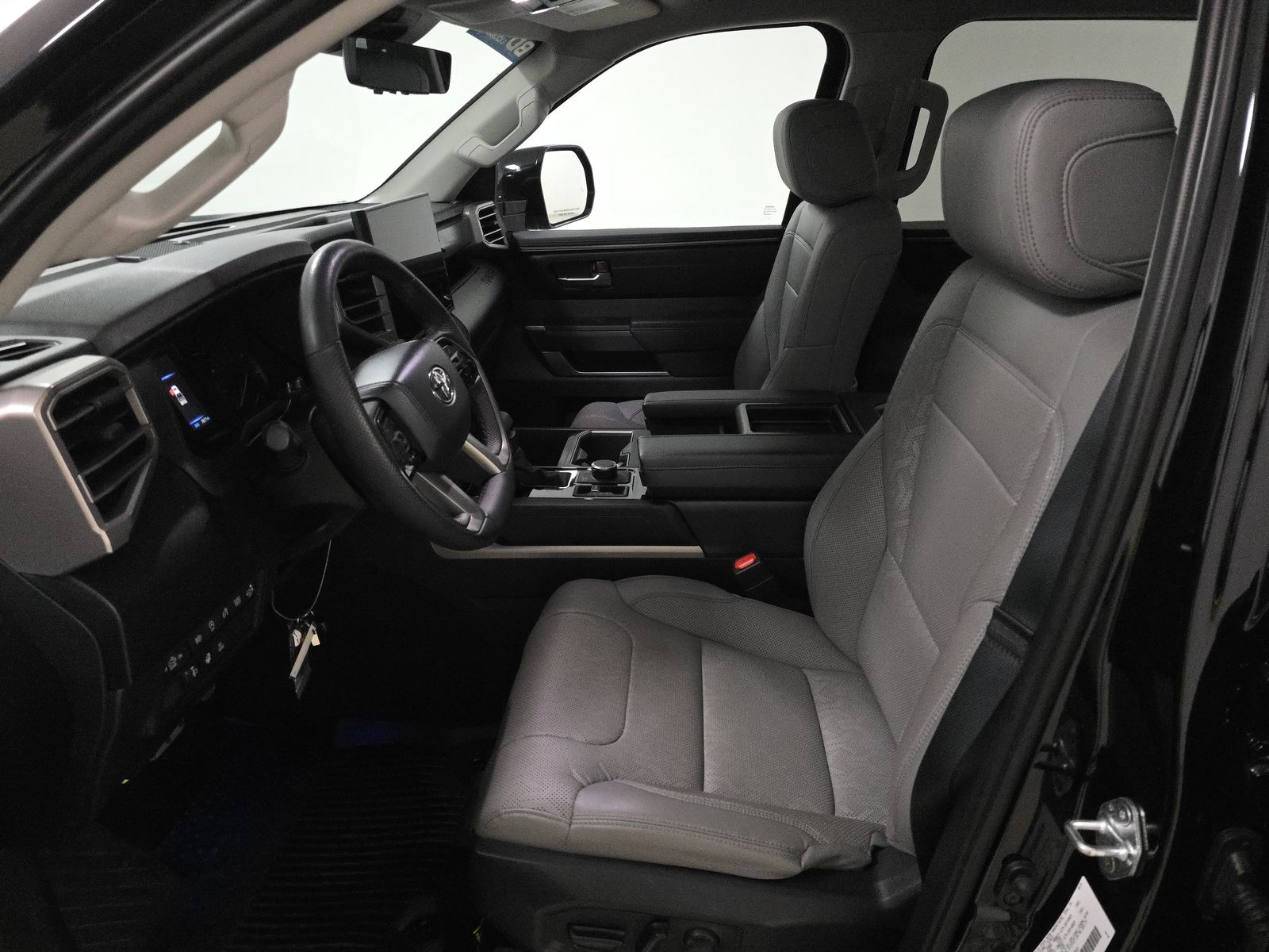 2024 Toyota Tundra SR5 AWD