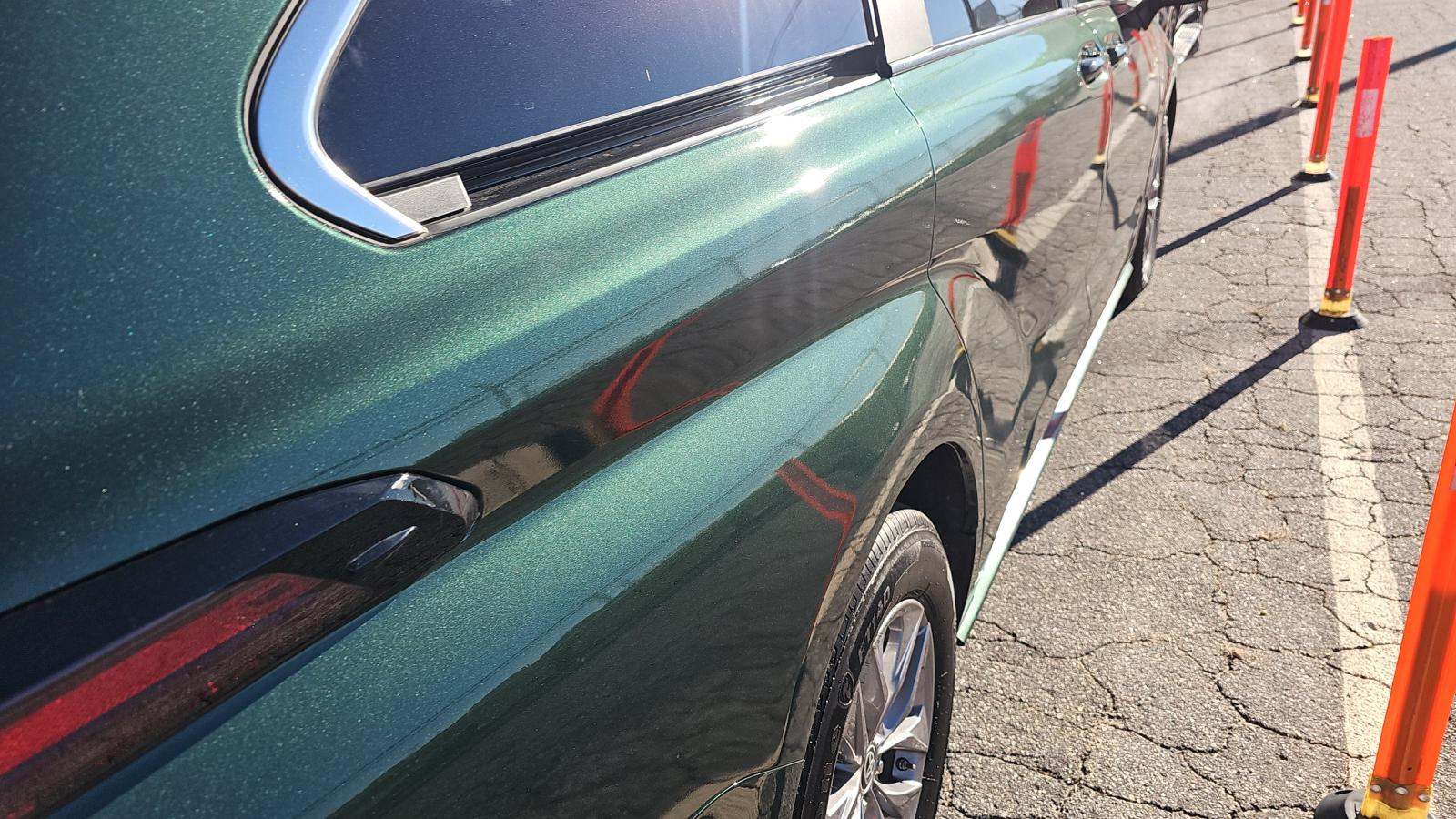 2024 Toyota Sienna LE FWD