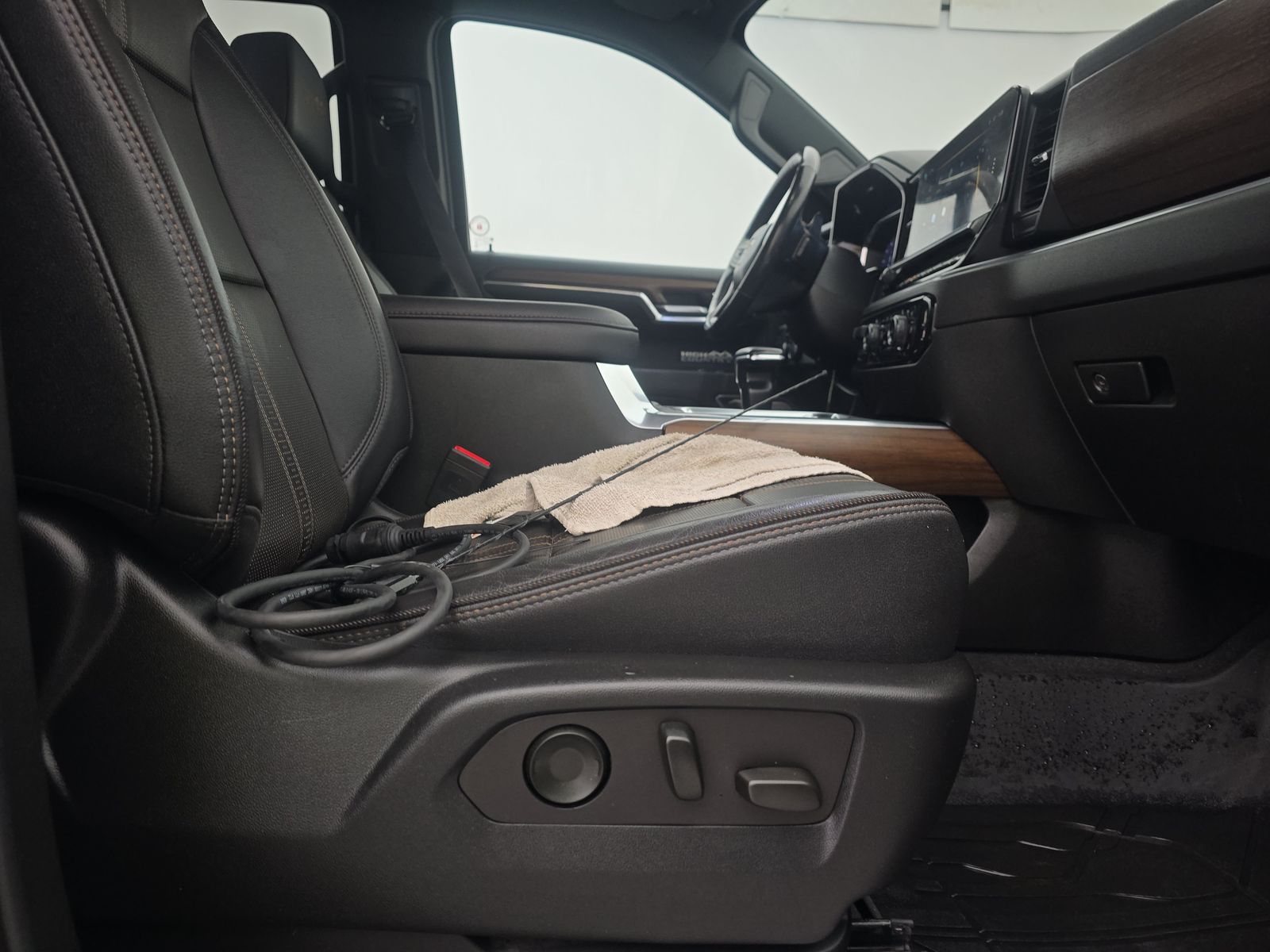 2022 Chevrolet Silverado 1500 High Country AWD
