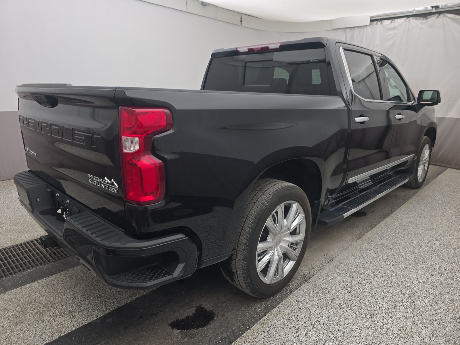 2022 Chevrolet Silverado 1500 High Country AWD