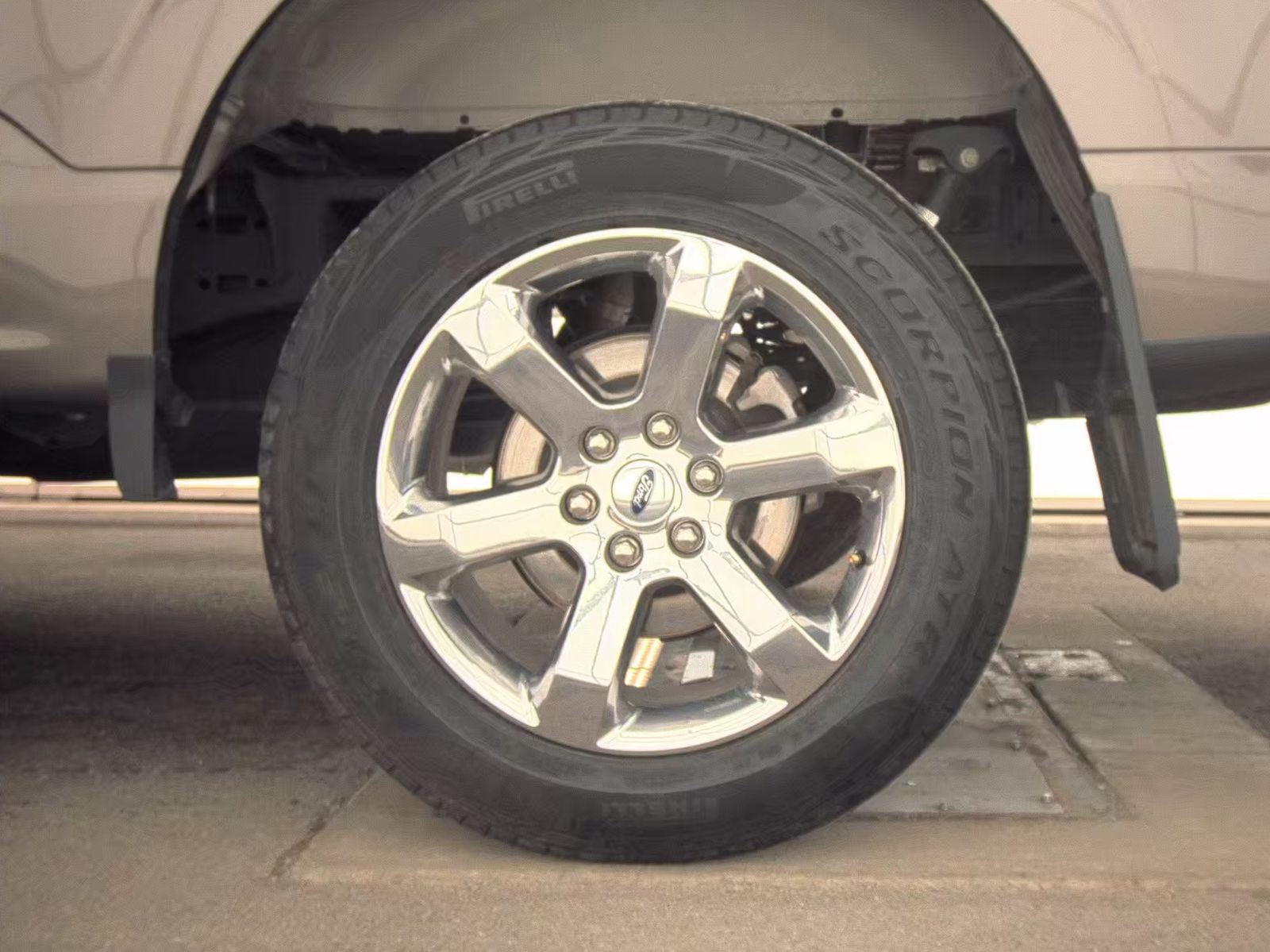 2023 Ford F-150 Lariat AWD