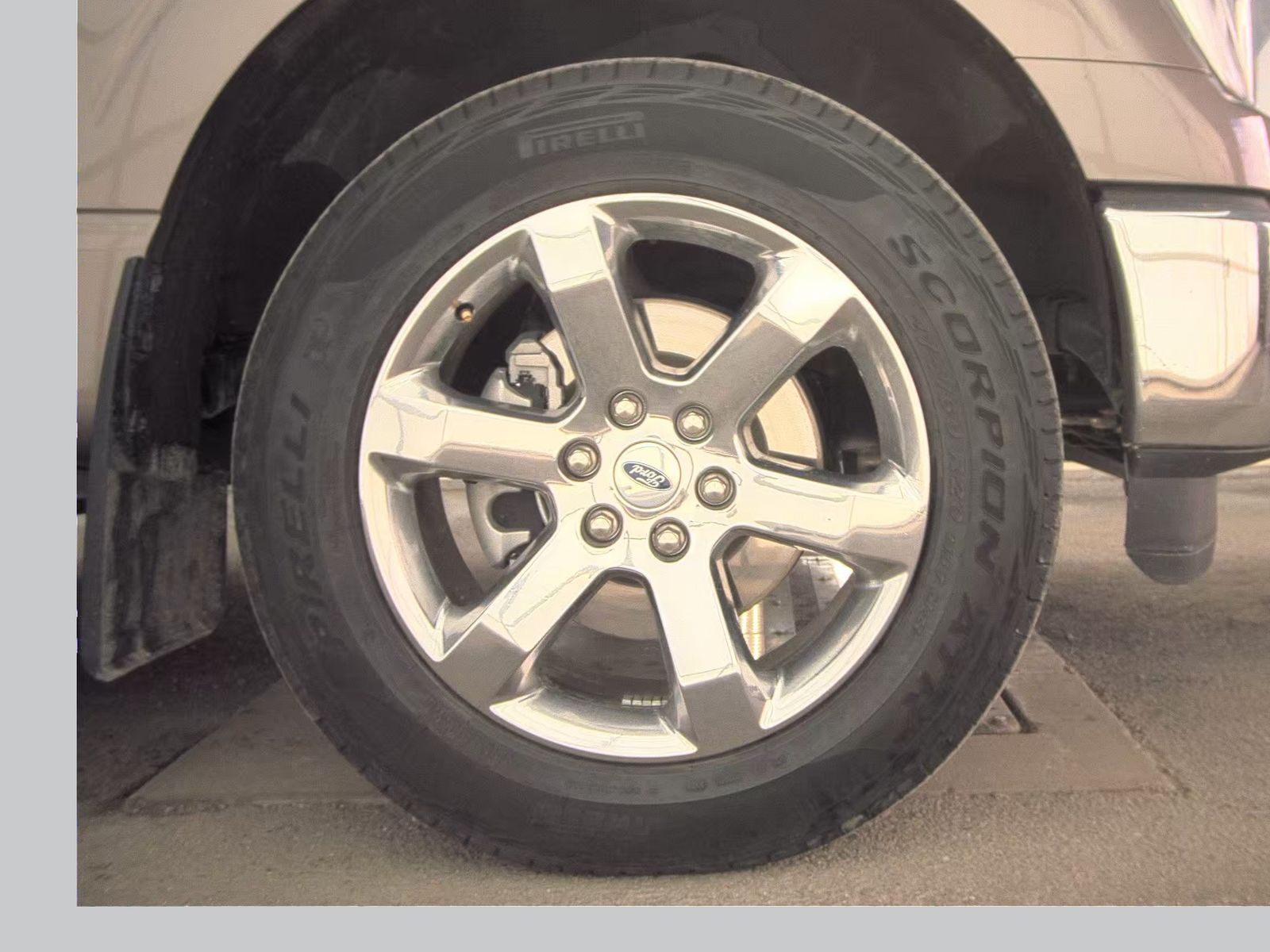 2023 Ford F-150 Lariat AWD