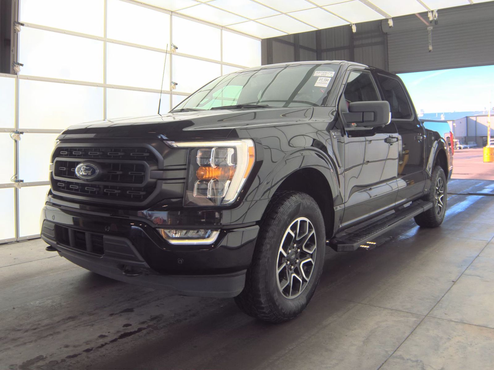 2023 Ford F-150 XLT AWD