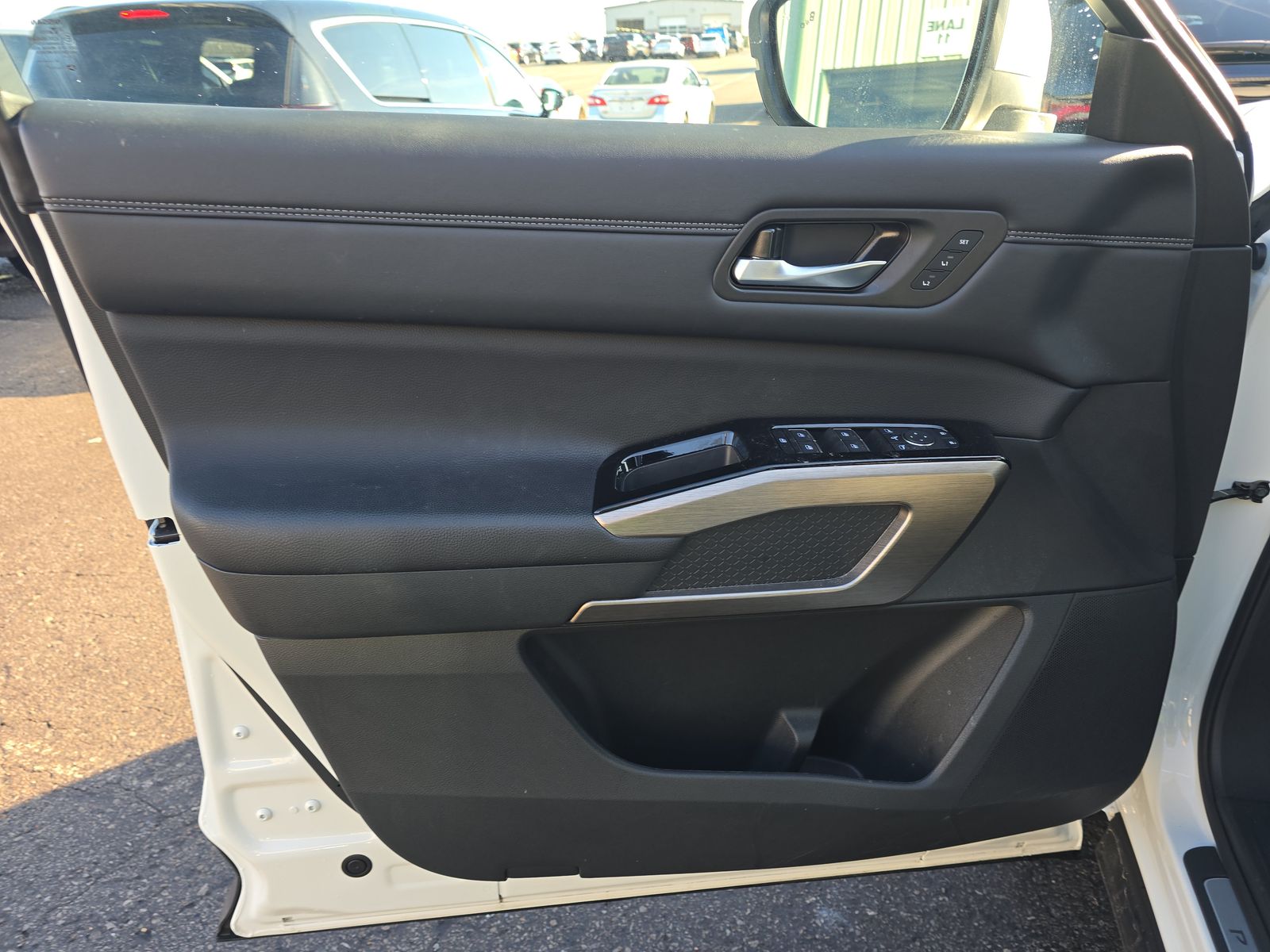 2024 Nissan Pathfinder Platinum AWD