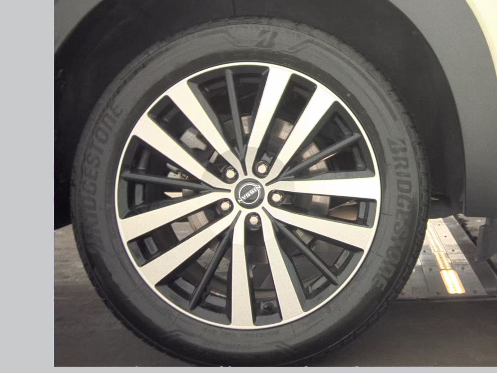 2024 Nissan Pathfinder Platinum AWD