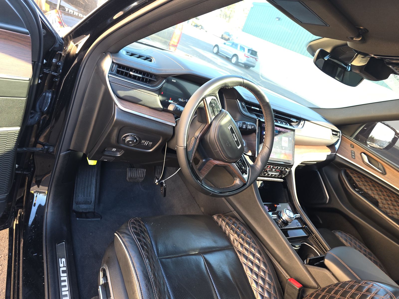 2023 Jeep Grand Cherokee Summit AWD