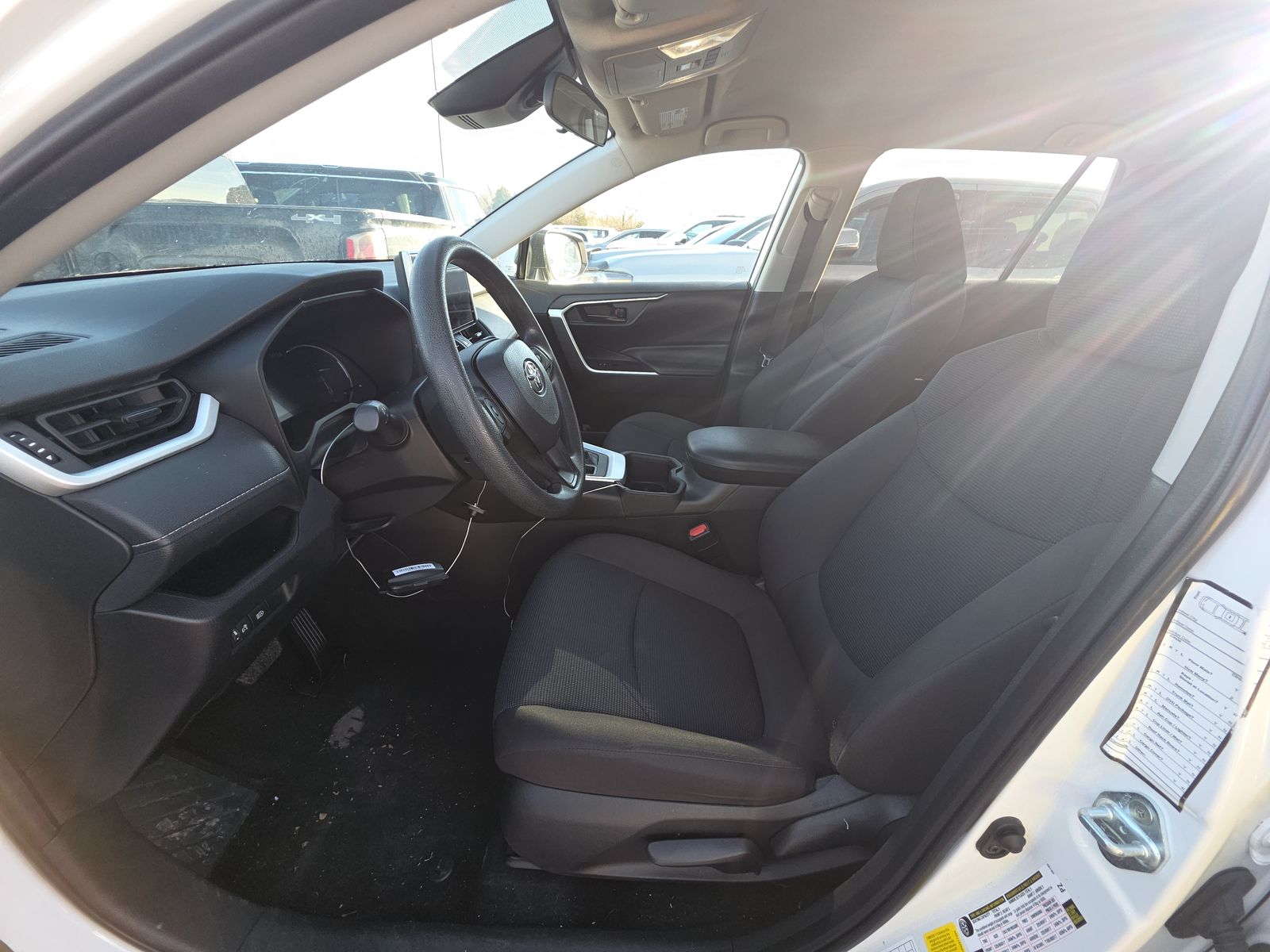 2024 Toyota RAV4 LE FWD