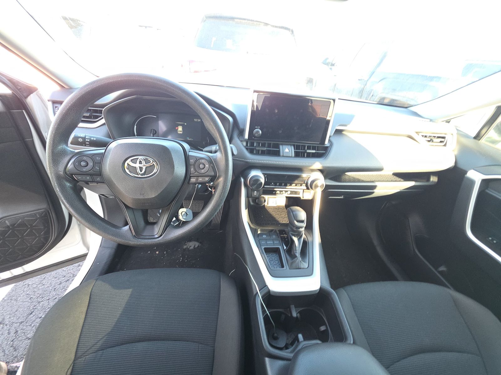 2024 Toyota RAV4 LE FWD