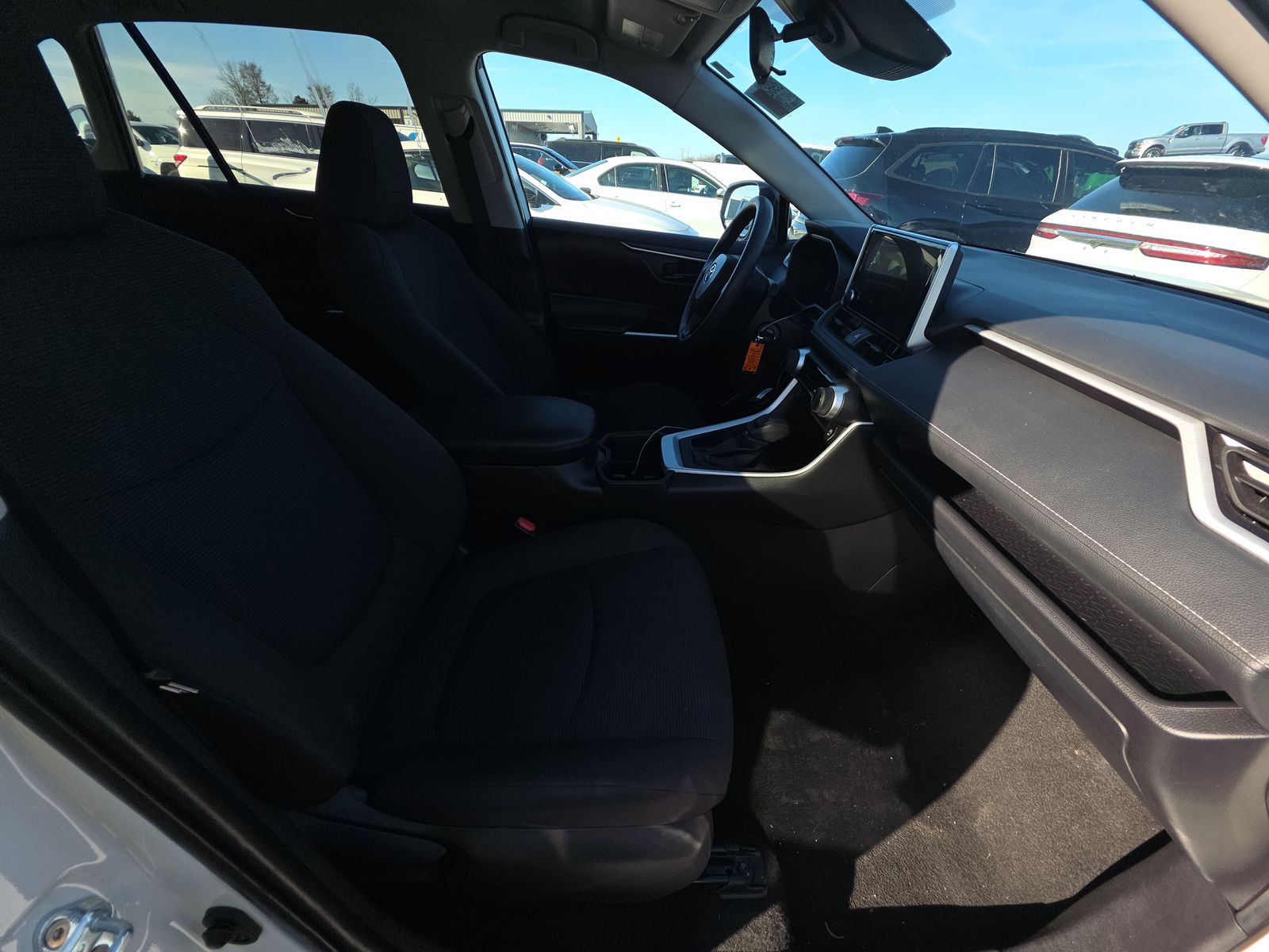 2024 Toyota RAV4 LE FWD