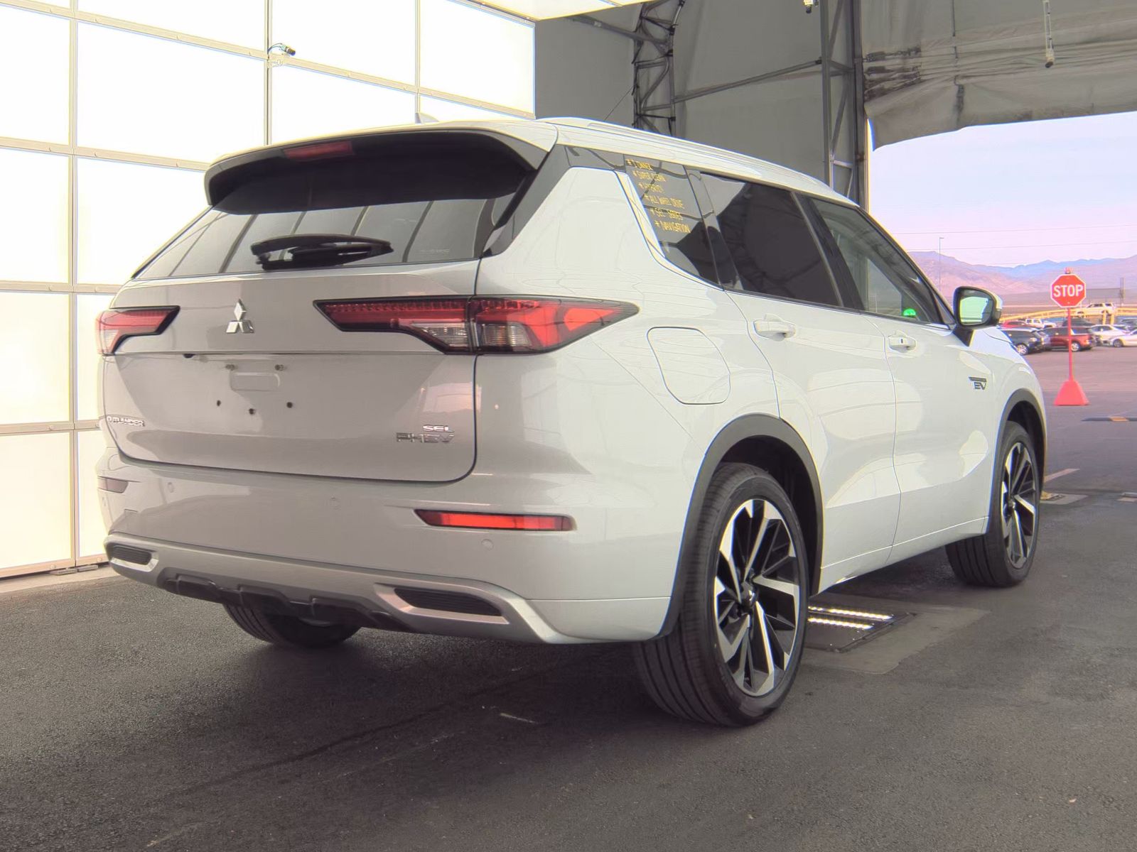 2024 Mitsubishi Outlander PHEV SEL AWD