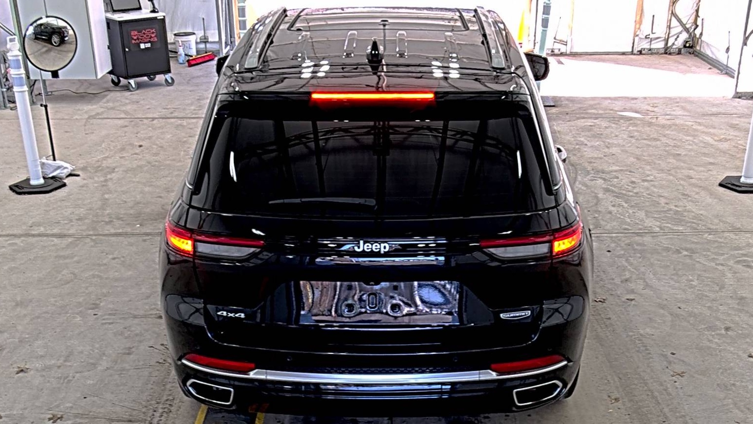 2023 Jeep Grand Cherokee Summit AWD