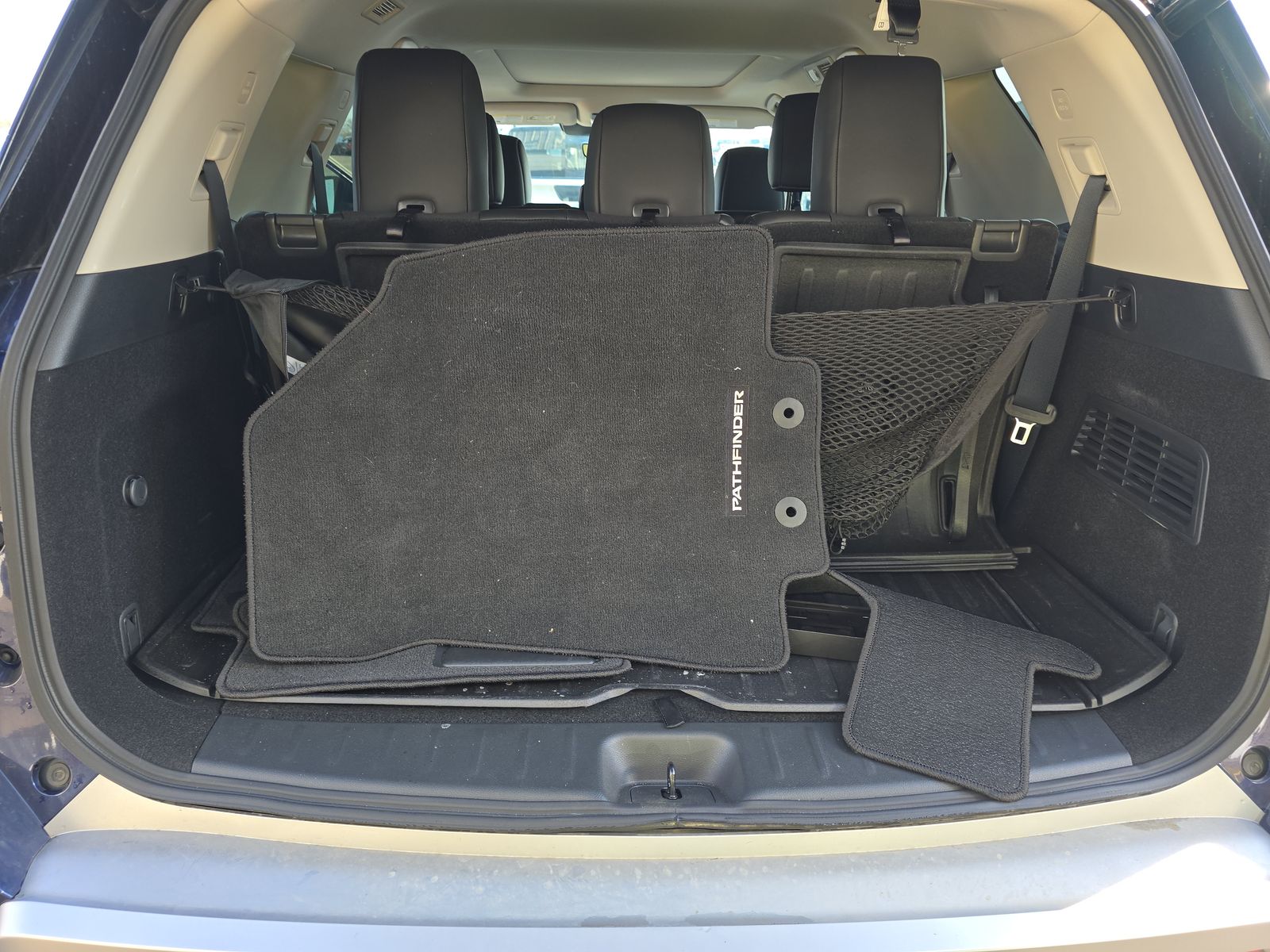 2024 Nissan Pathfinder Platinum FWD