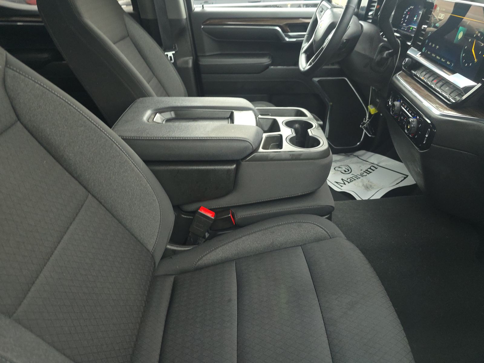 2024 Chevrolet Silverado 1500 LT AWD