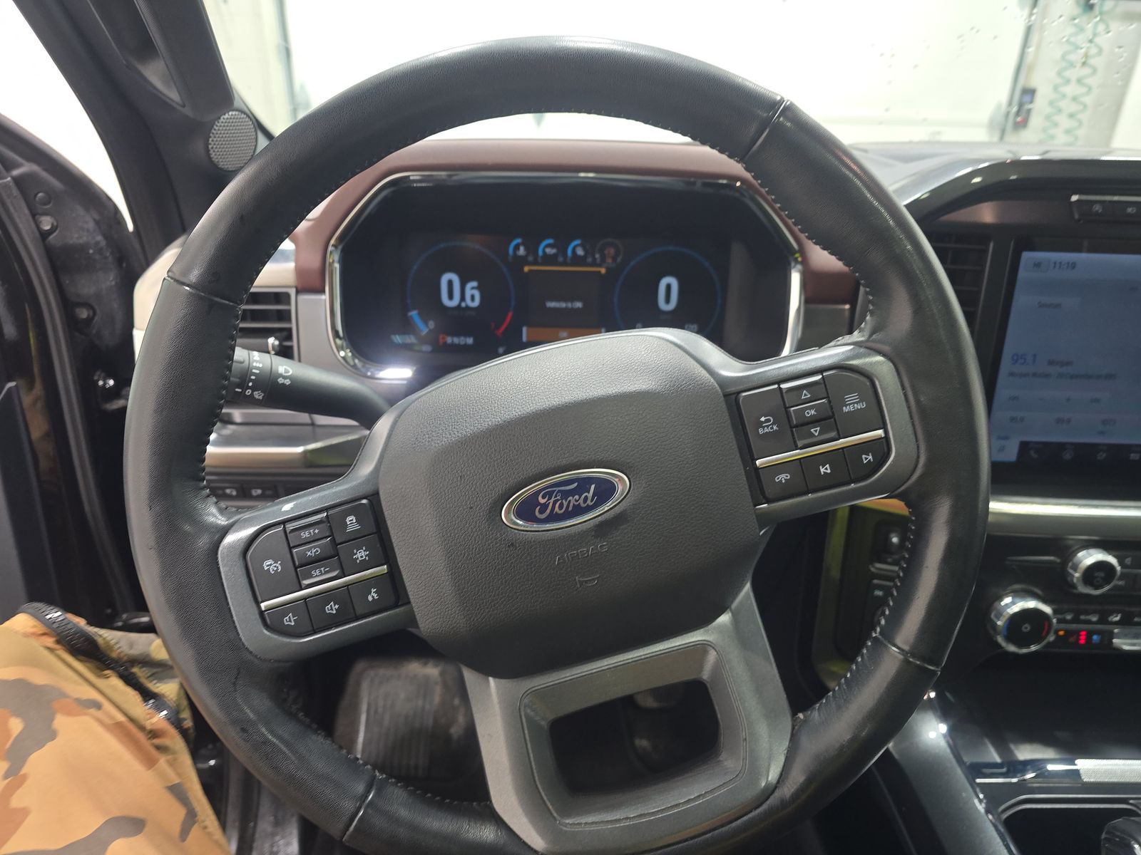 2023 Ford F-150 Lariat AWD