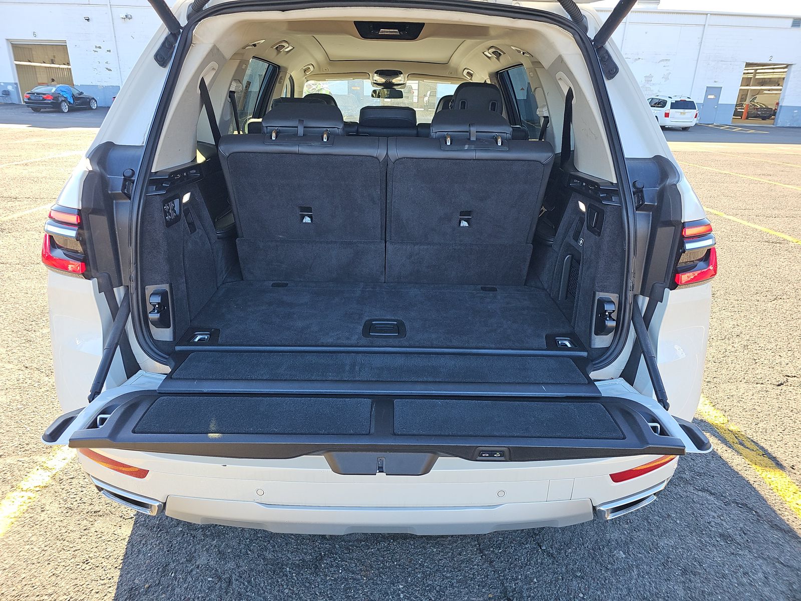 2025 BMW X7 xDrive40i AWD