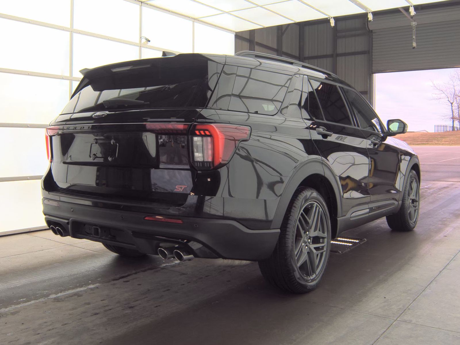 2025 Ford Explorer ST AWD