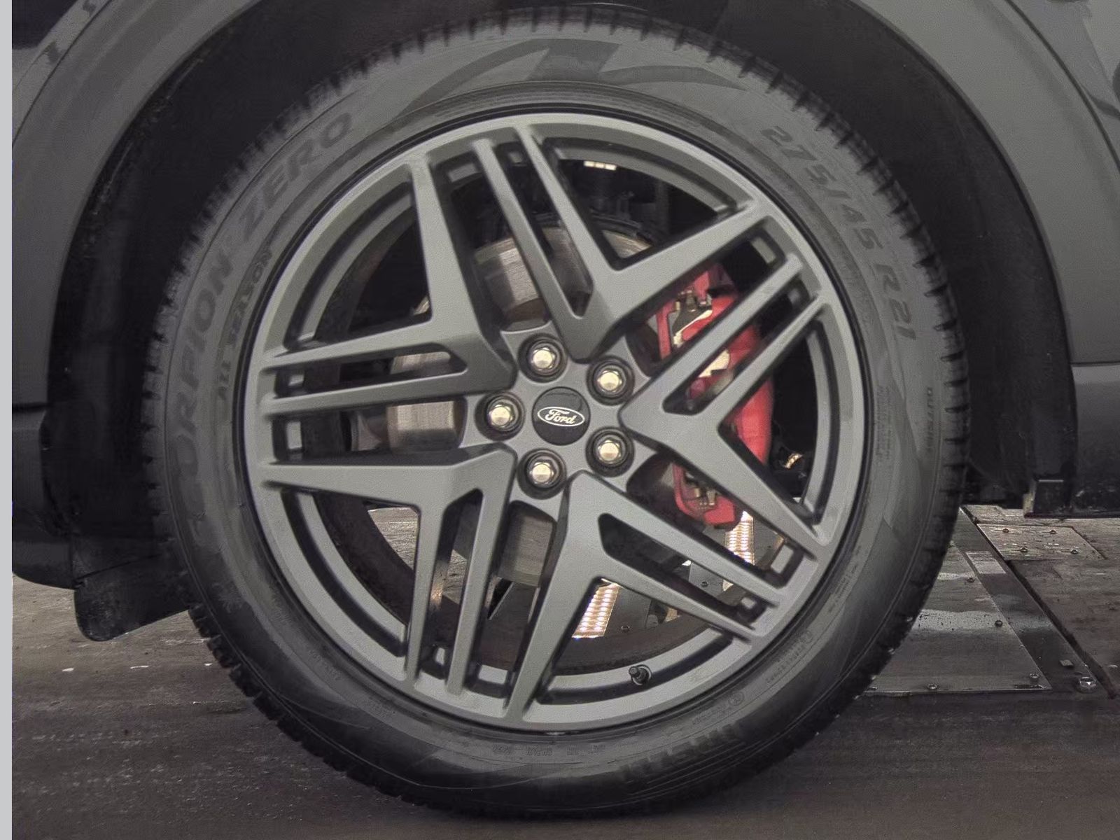 2025 Ford Explorer ST AWD