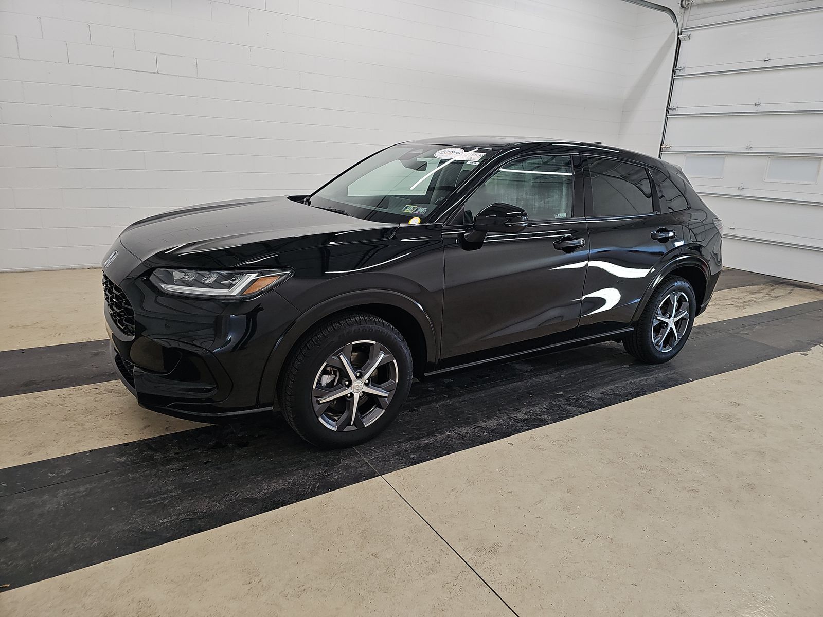 2023 Honda HR-V EX-L's photo