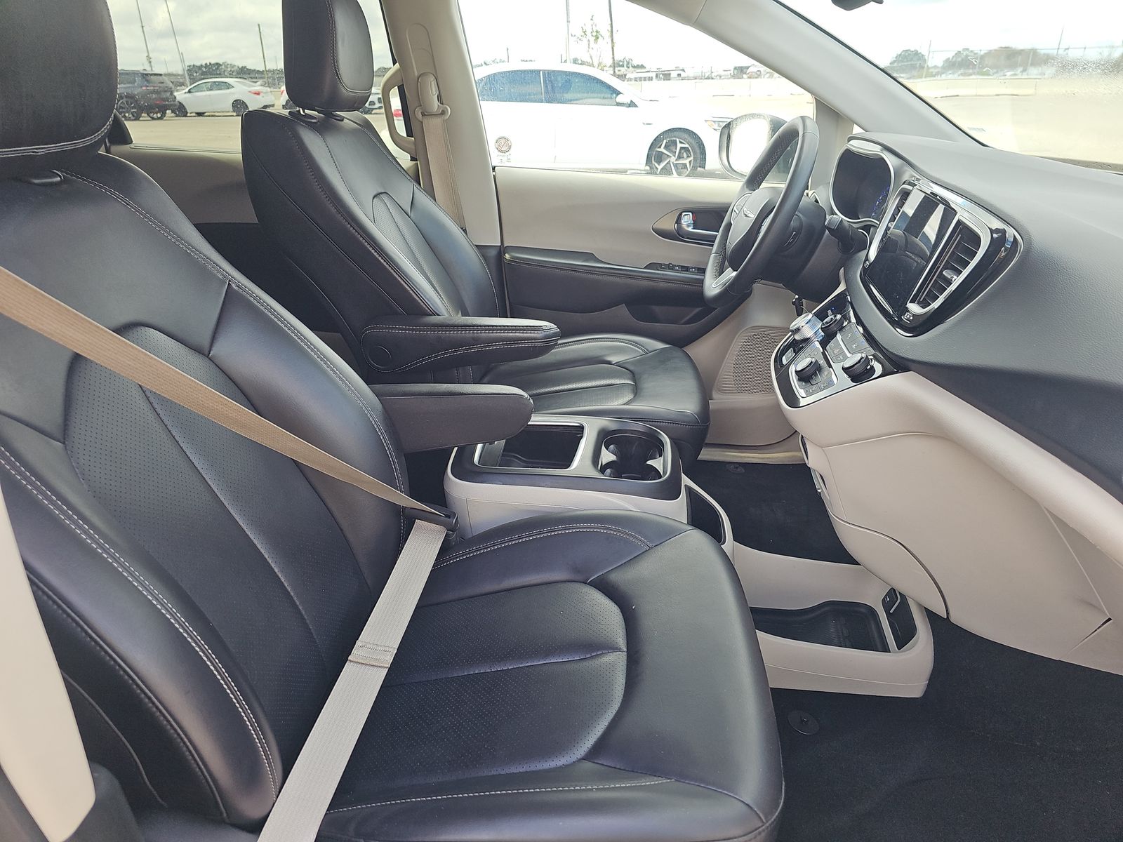 2023 Chrysler Pacifica Touring L FWD