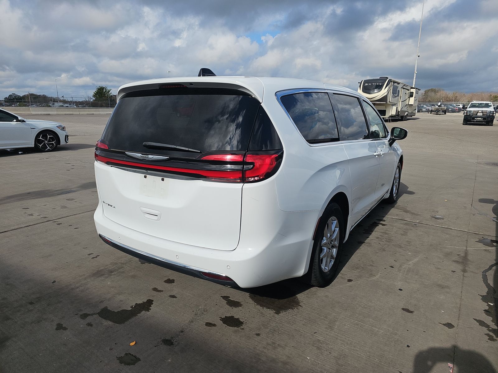 2023 Chrysler Pacifica Touring L FWD