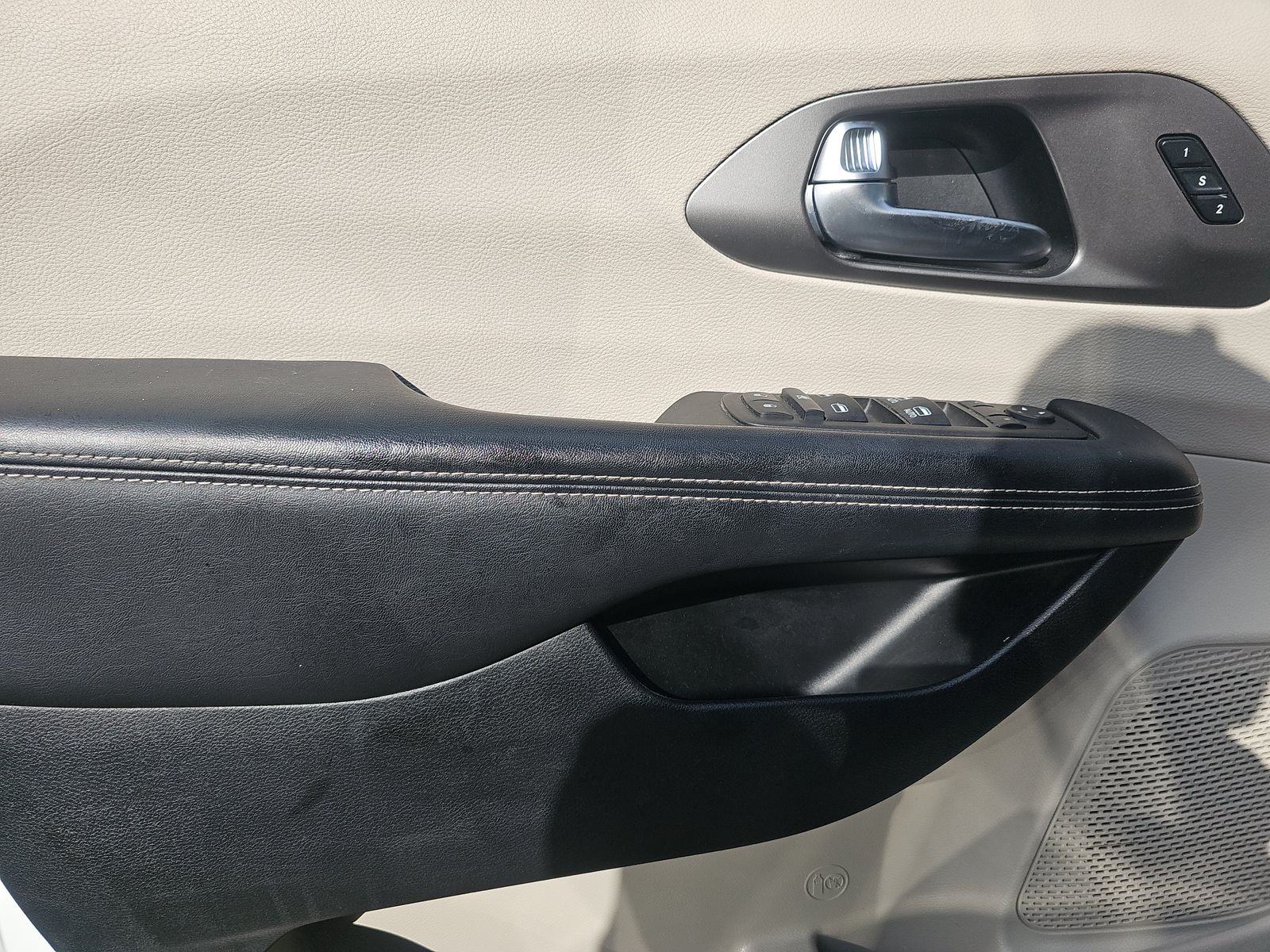 2023 Chrysler Pacifica Touring L FWD