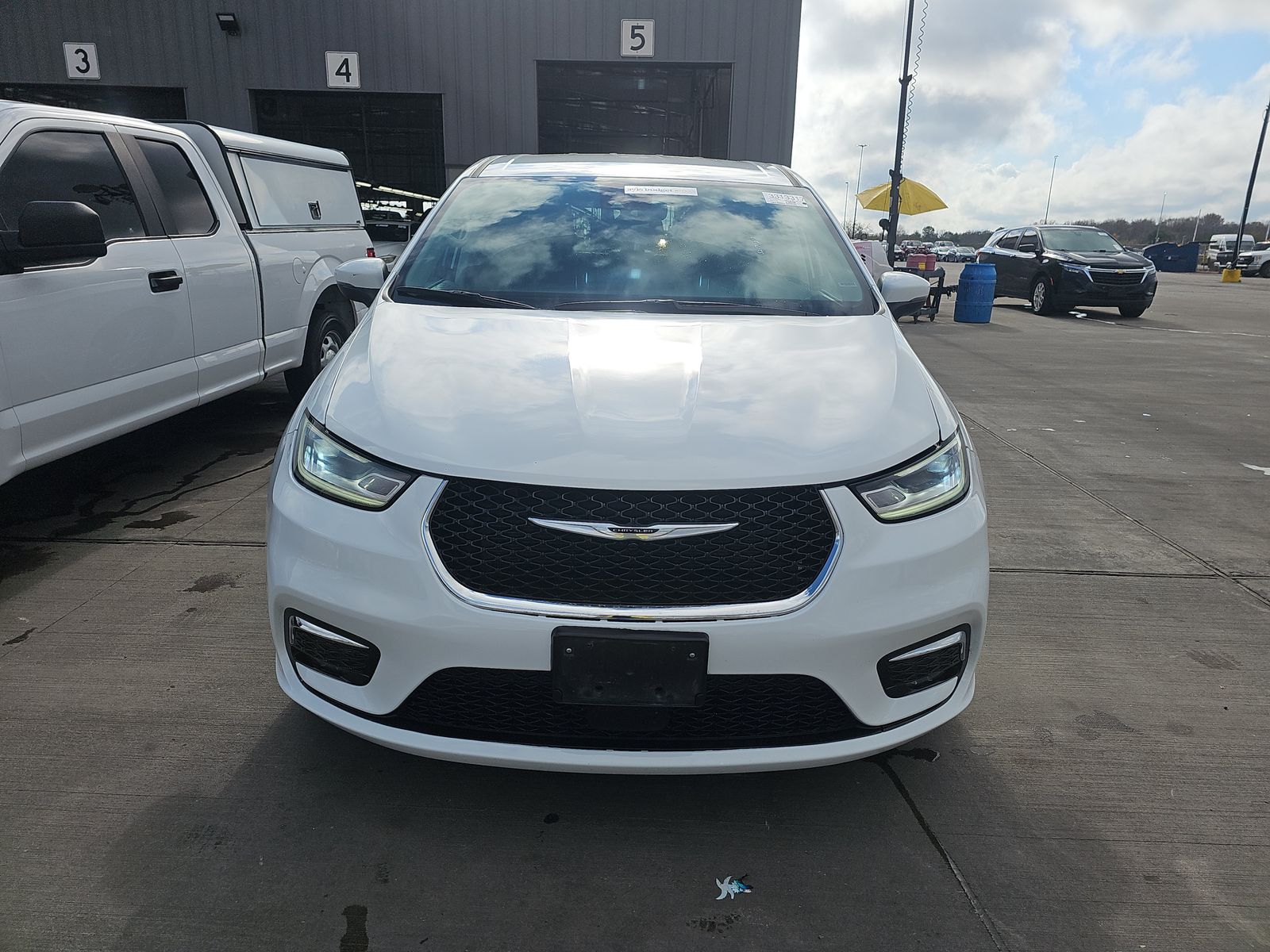 2023 Chrysler Pacifica Touring L FWD