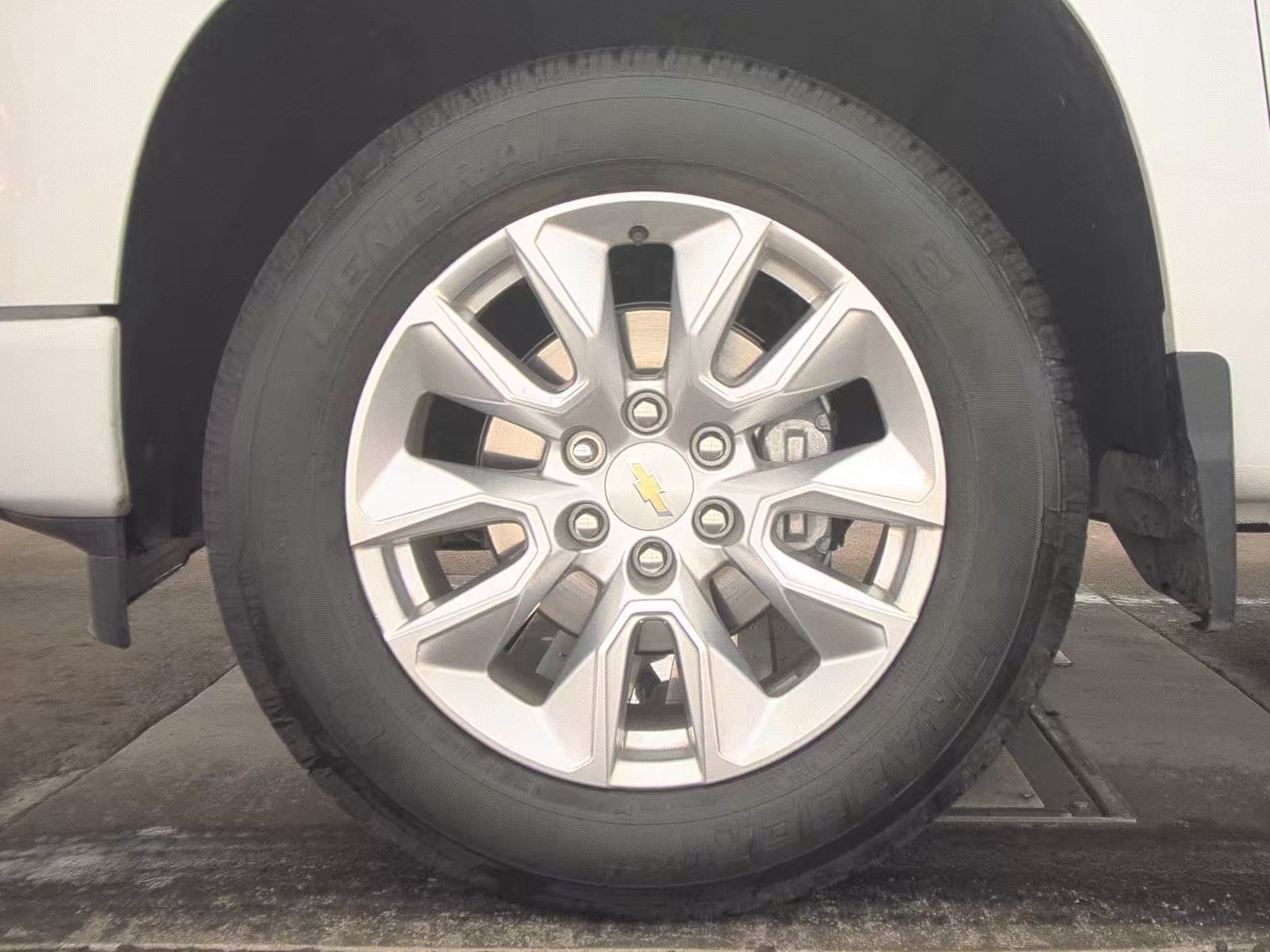 2024 Chevrolet Silverado 1500 Custom RWD