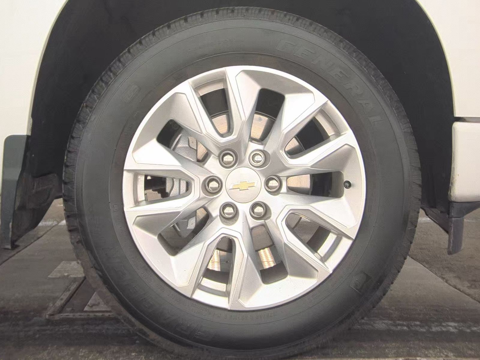 2024 Chevrolet Silverado 1500 Custom RWD