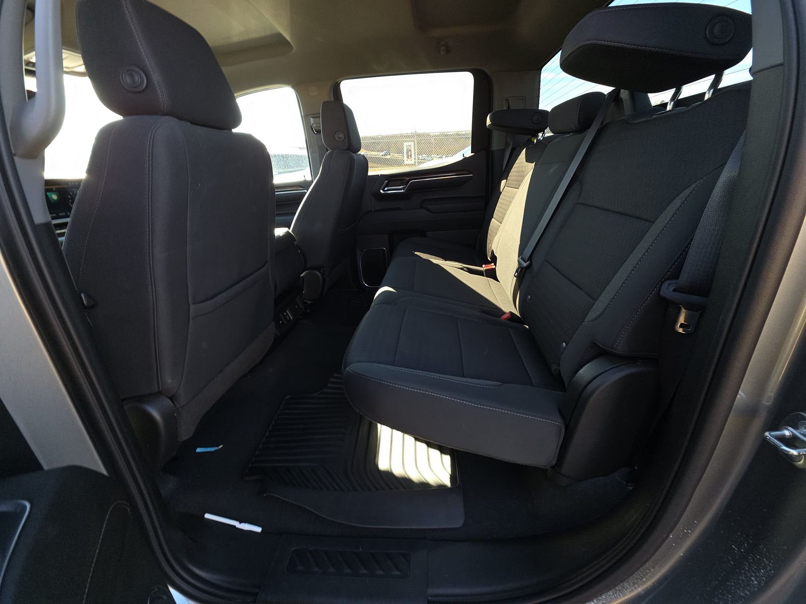 2023 Chevrolet Silverado 1500 LT AWD