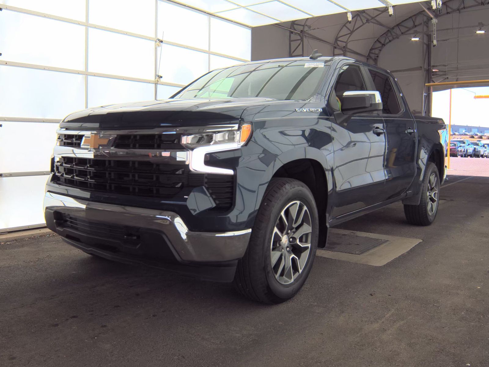 2023 Chevrolet Silverado 1500 LT AWD