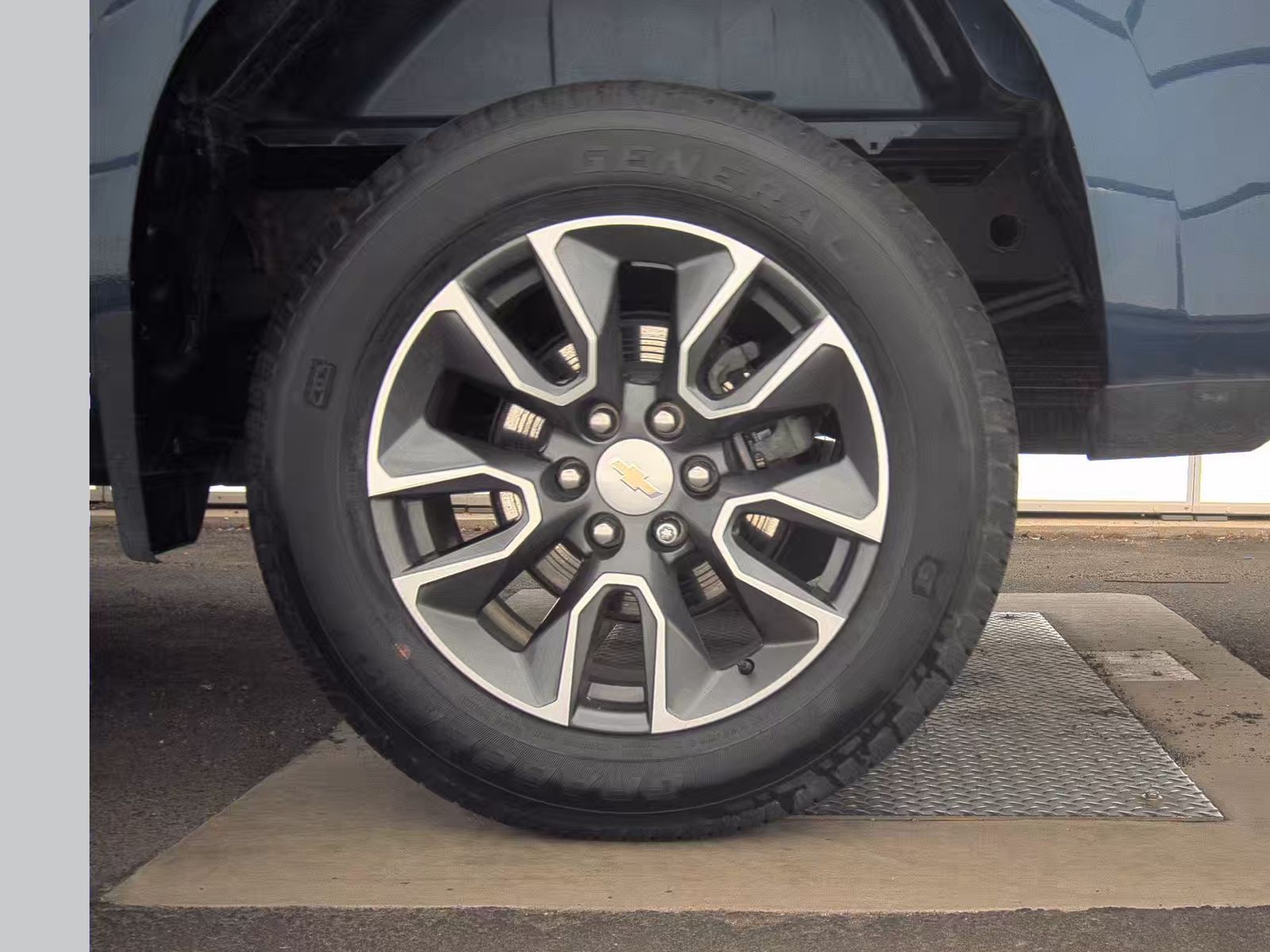 2023 Chevrolet Silverado 1500 LT AWD