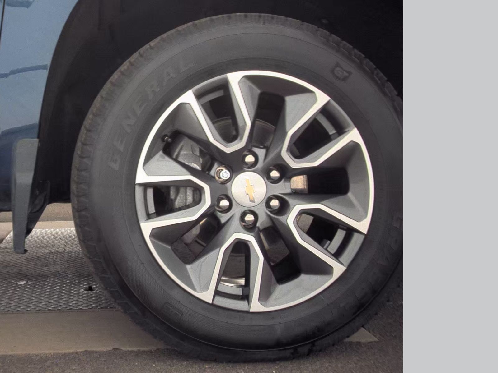 2023 Chevrolet Silverado 1500 LT AWD