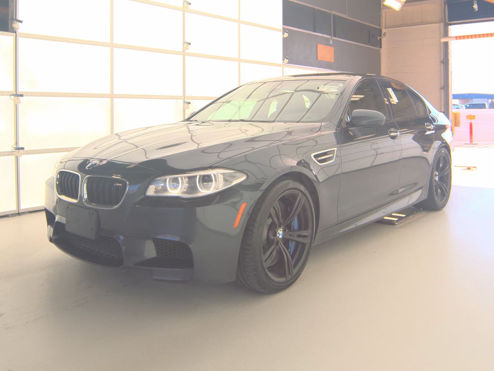 2016 BMW M5 Base RWD