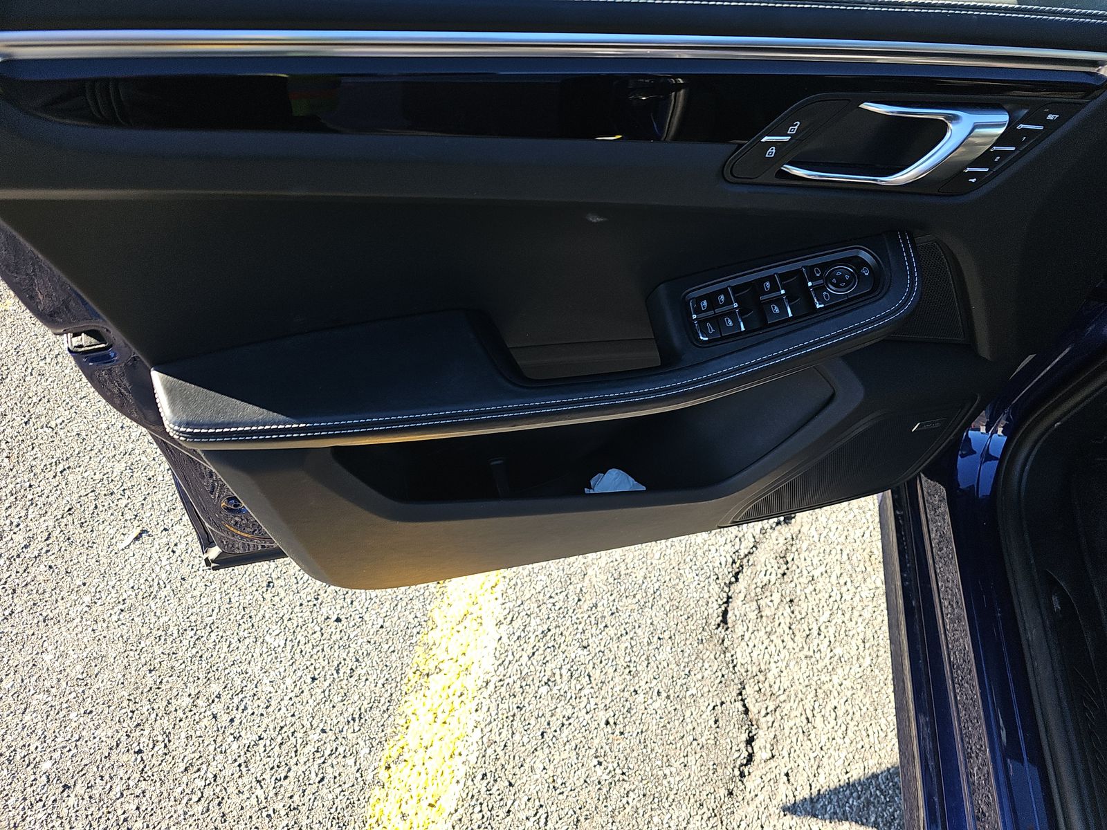 2024 Porsche Macan T AWD