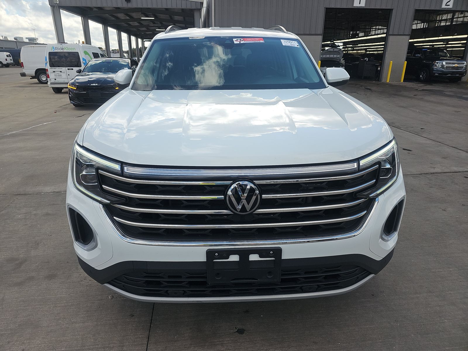2024 Volkswagen Atlas 2.0T SE FWD