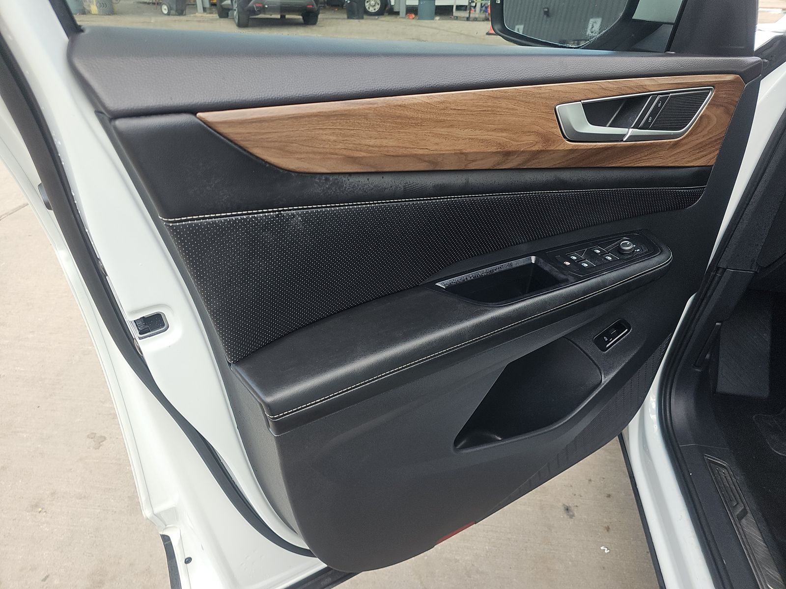 2024 Volkswagen Atlas 2.0T SE FWD