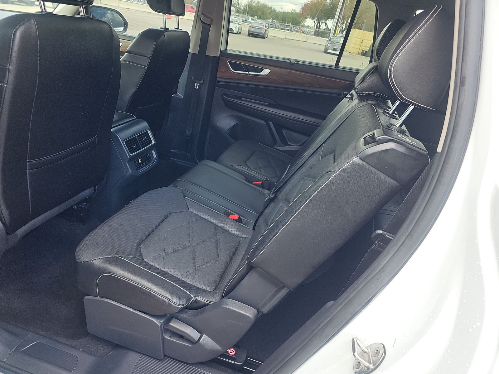 2024 Volkswagen Atlas 2.0T SE FWD