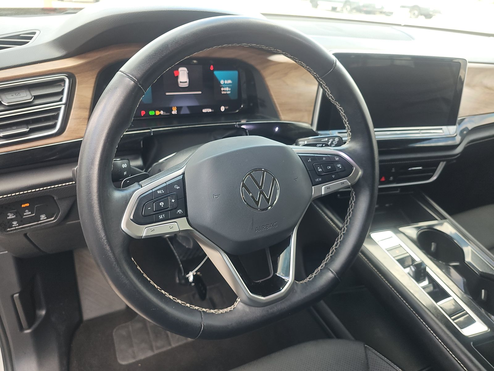 2024 Volkswagen Atlas 2.0T SE FWD