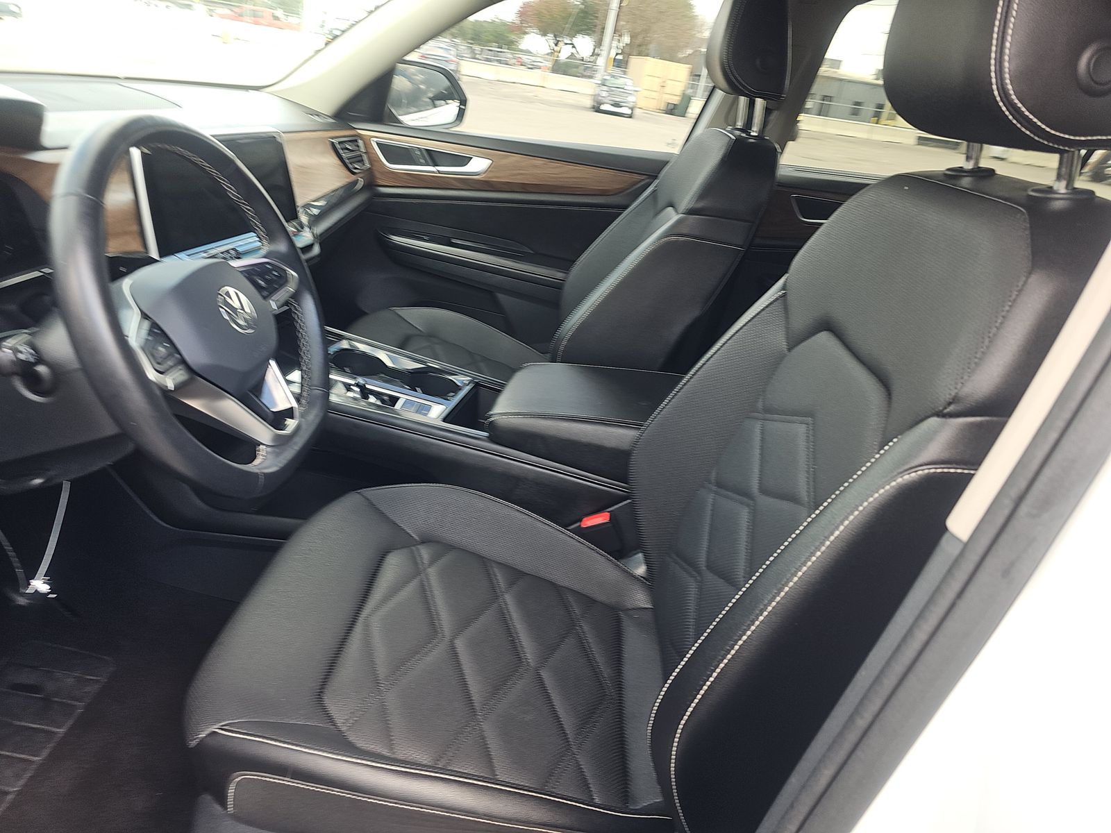 2024 Volkswagen Atlas 2.0T SE FWD