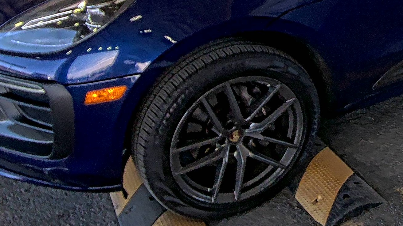 2024 Porsche Macan T AWD