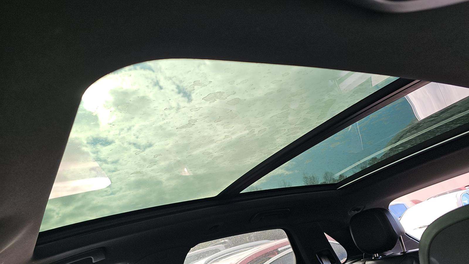 2022 Porsche Cayenne Platinum Edition AWD