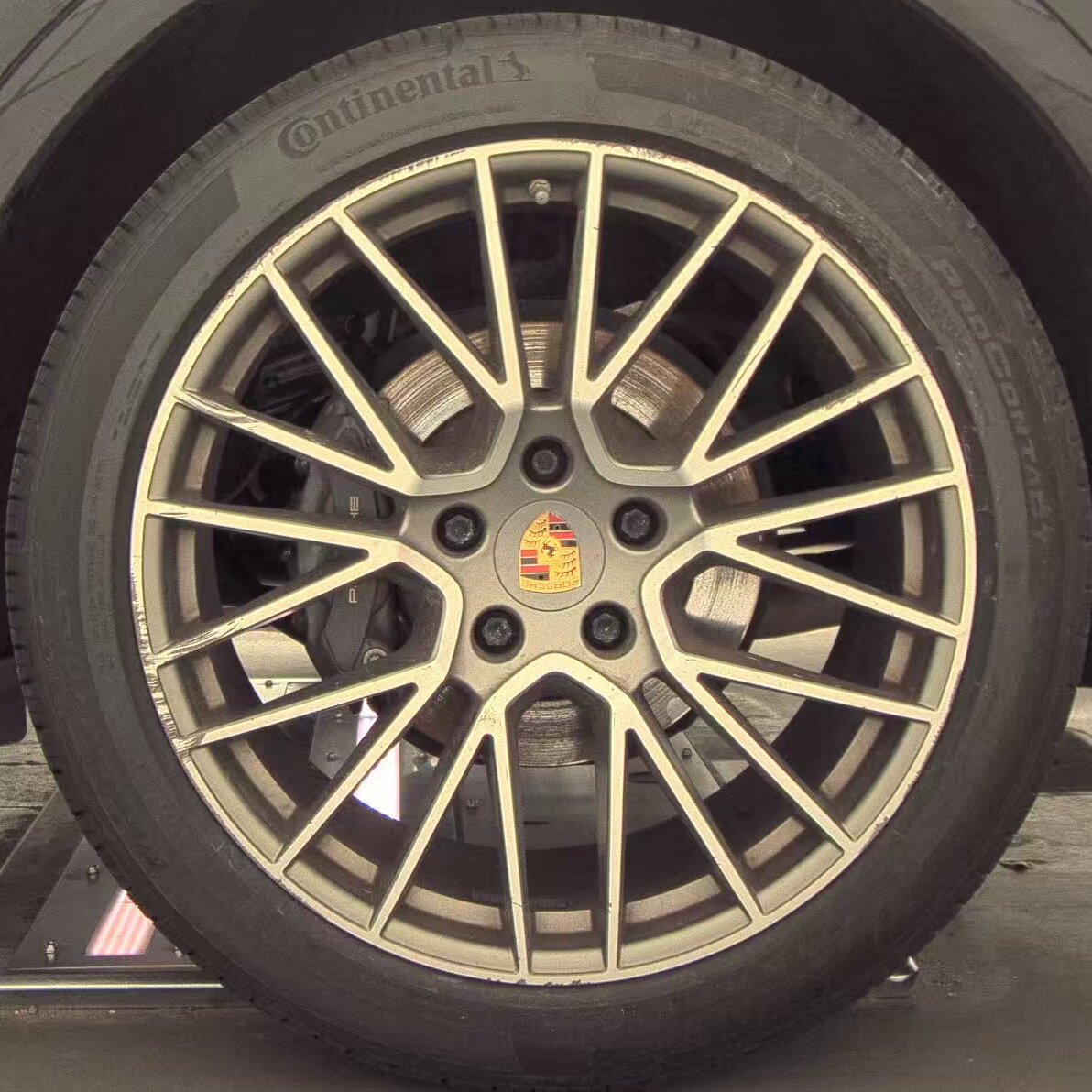 2022 Porsche Cayenne Platinum Edition AWD