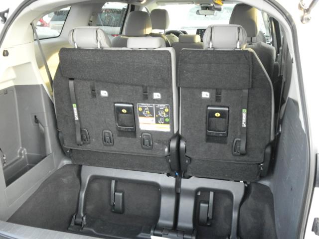 2024 Toyota Sienna LE FWD