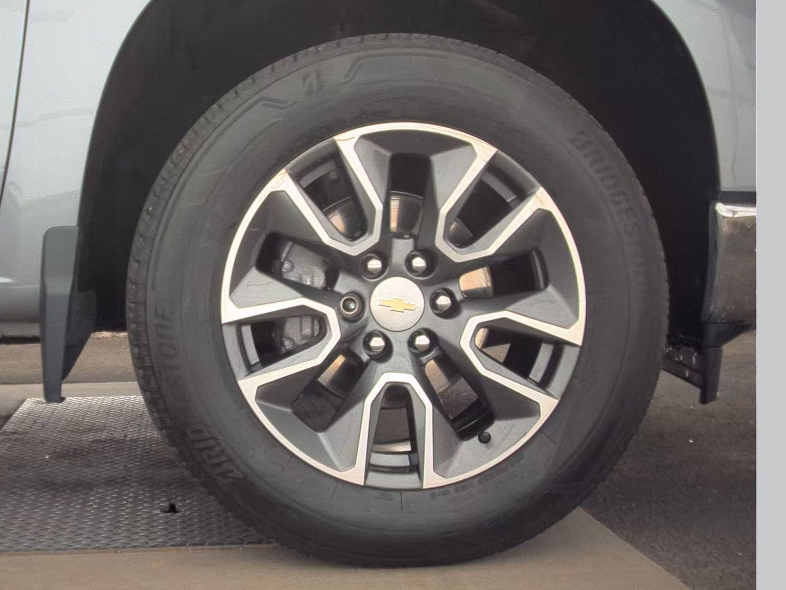 2023 Chevrolet Silverado 1500 LT AWD