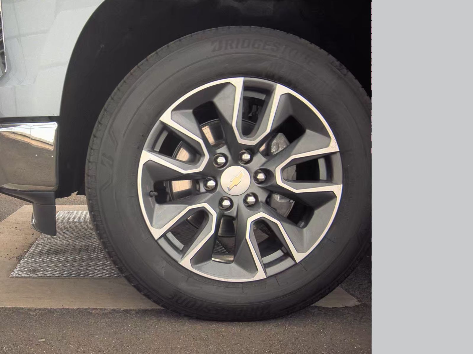 2023 Chevrolet Silverado 1500 LT AWD