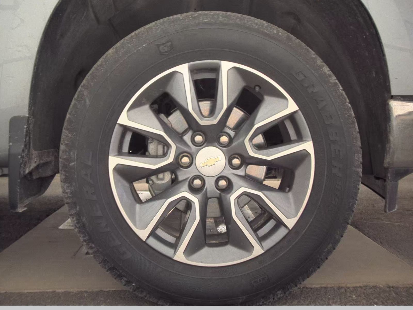 2023 Chevrolet Silverado 1500 LT AWD